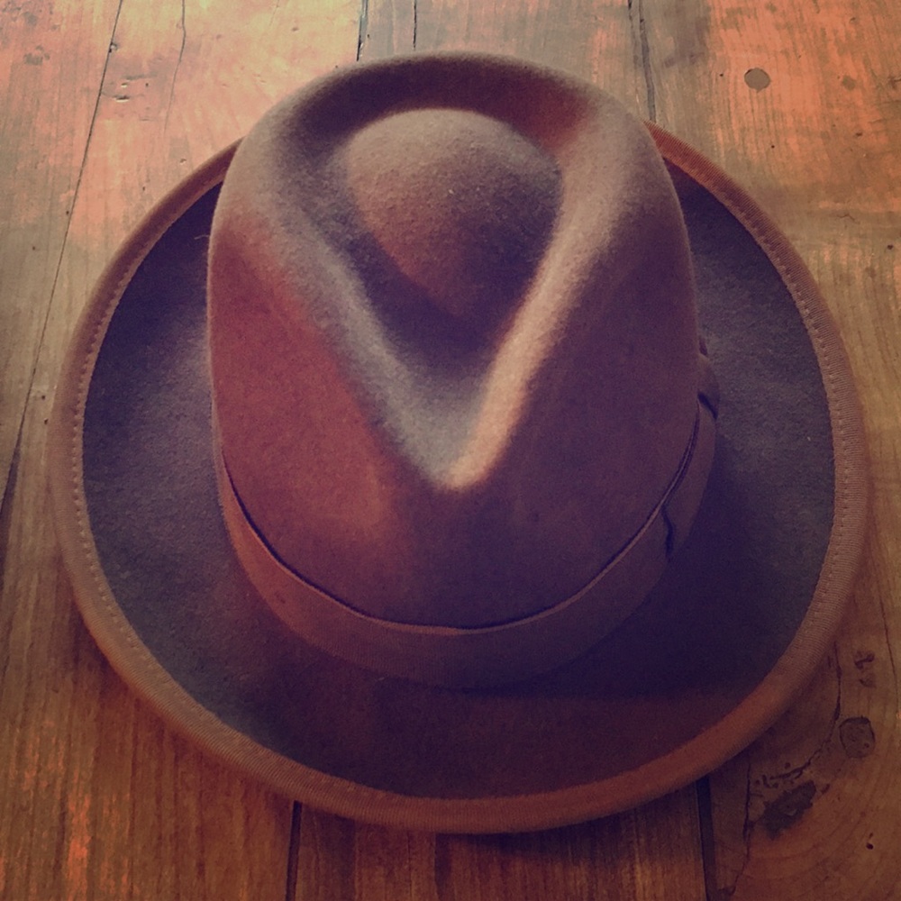 Browne hat size L